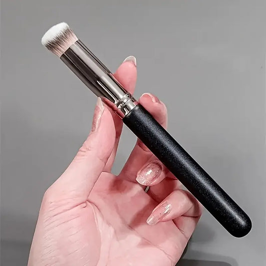 Oval Foundation Concealer Brush