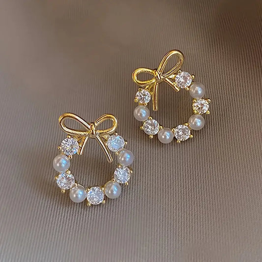 1 Pair Elegant Vintage-Inspired Bowknot Stud Earrings with Imitation Pearls and Rhinestones,